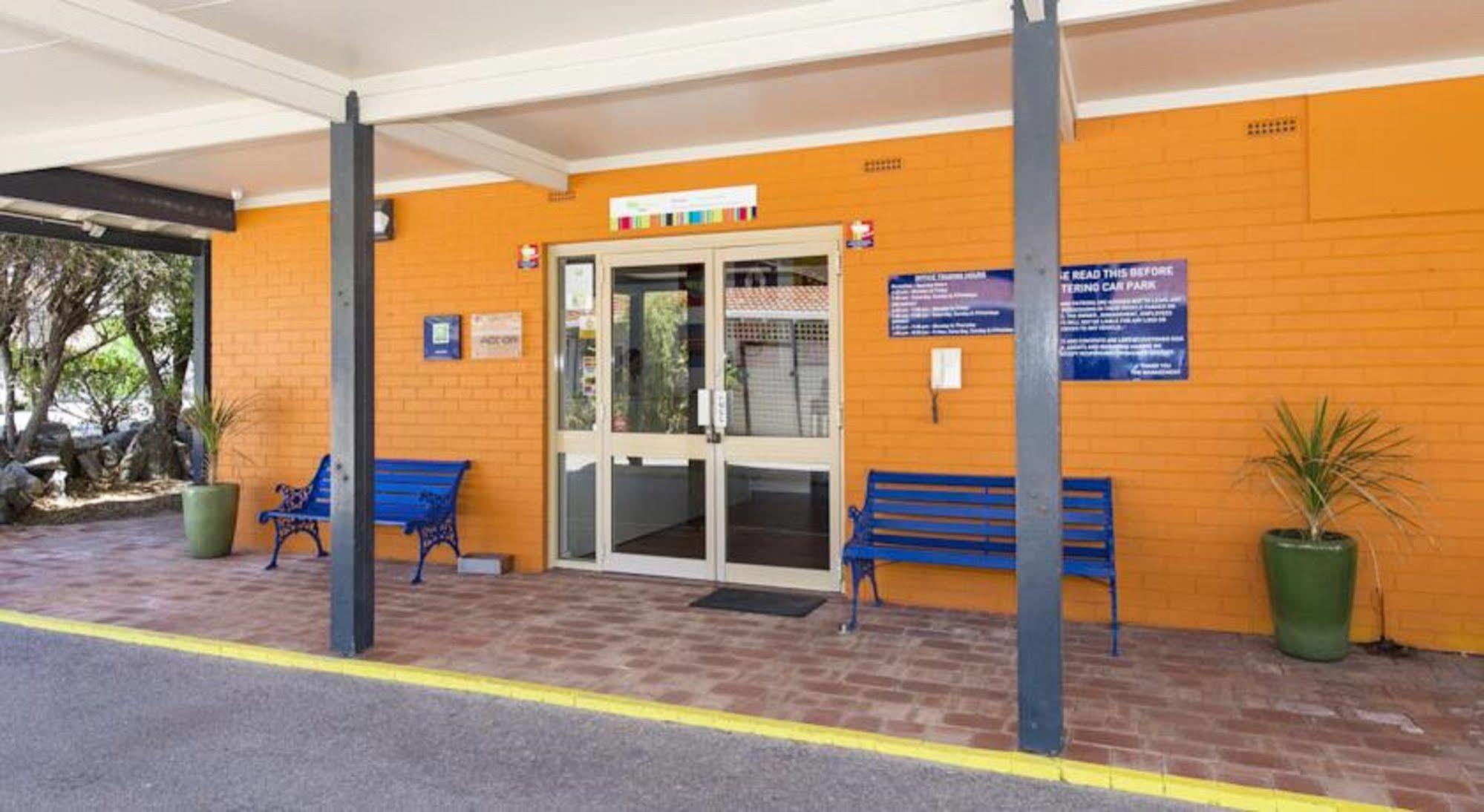Ibis Styles Geraldton Hotel Exterior photo